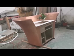 ติดตั้งประติมากรรมนามธรรมสำริด