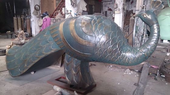 Peacock Metal Animal Sculptures Large Outdoor Garden Statues Pool Decoration